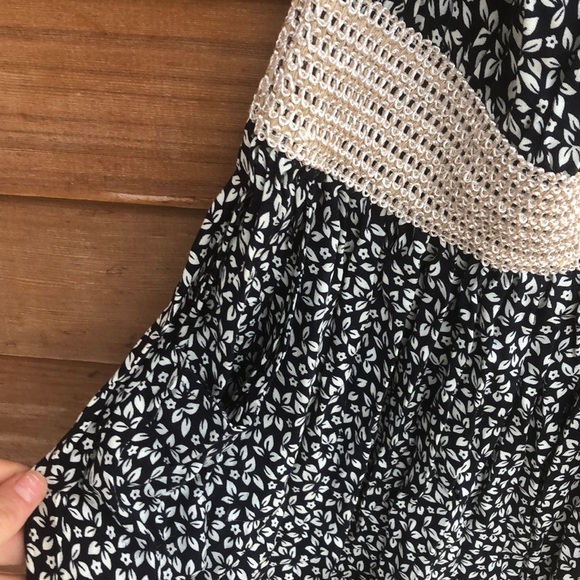 NWT beach cover up - Picture 4 of 4